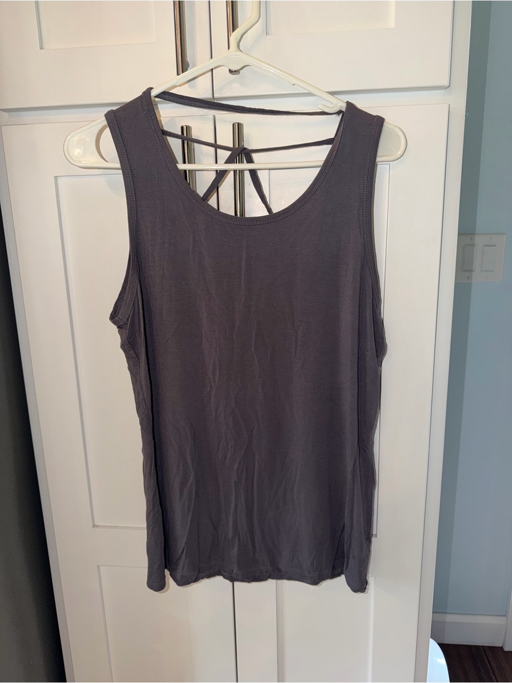 Whisper Women’s Gray Sleeveless Strappy Back Tank Top